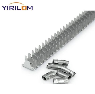 Clips de fil de fer pour fixer le fil de ressort aux ressorts