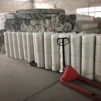 Coulée en acier au carbone et en acier à fil de fer