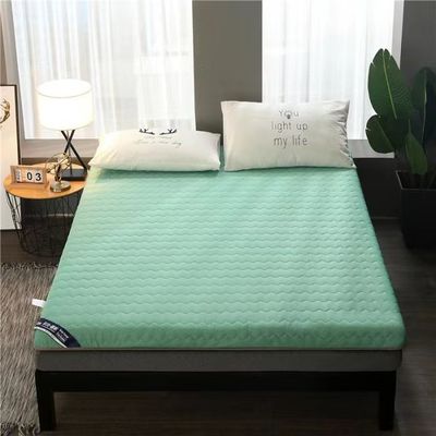 Matelas en mousse à mémoire de forme en gel PU haute densité personnalisé avec 10 cm de hauteur et housse en coton tricoté